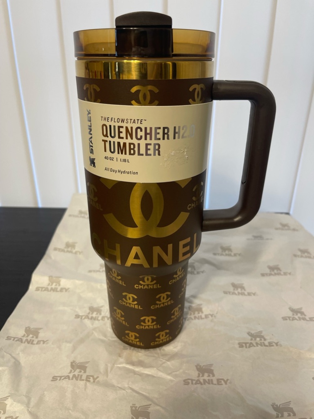 Stanley Brown and Gold Quencher H2.0 Tumbler - Picture 2 of 8